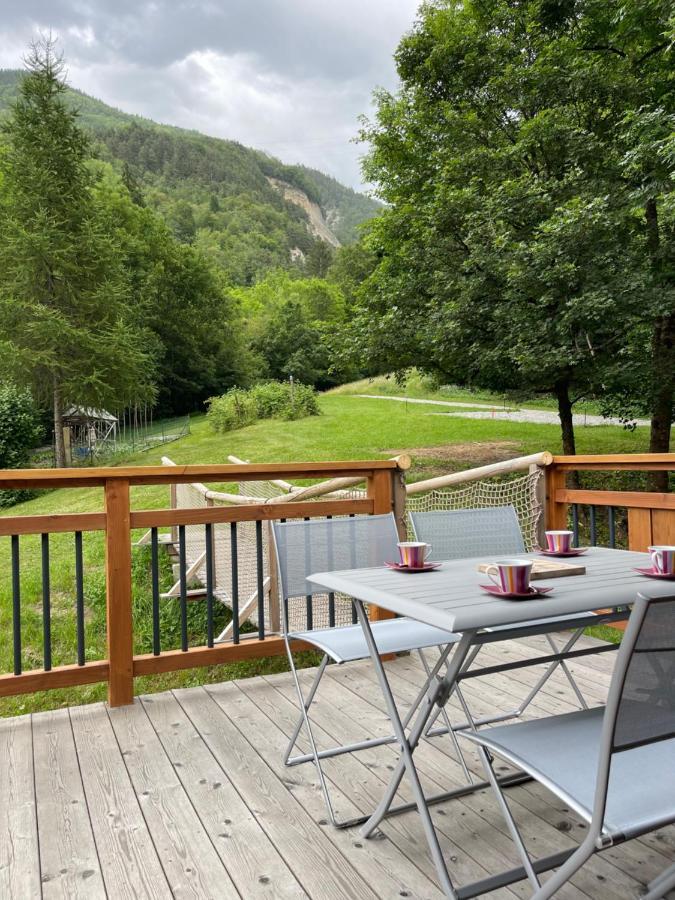 Chambres D'Hotes Les Chambres D'Elsa Albiez-Montrond Eksteriør bilde