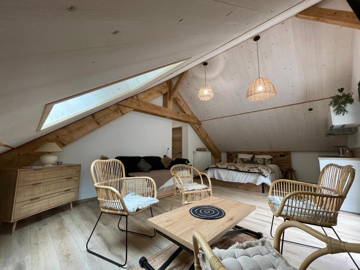 Chambres D'Hotes Les Chambres D'Elsa Albiez-Montrond Eksteriør bilde