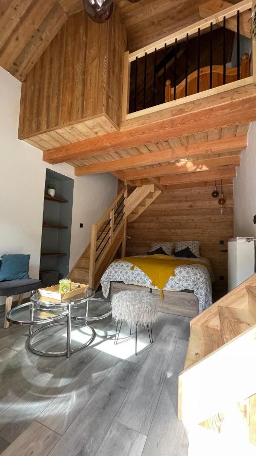 Chambres D'Hotes Les Chambres D'Elsa Albiez-Montrond Eksteriør bilde